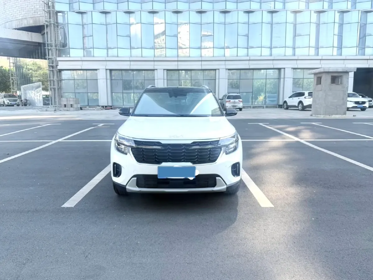 2023 Kia Seltos 1.5L 115HP L4 CVT,autocango,china used car exporter,china ev exporter,chinese used car exporter,chinese used ev exporter