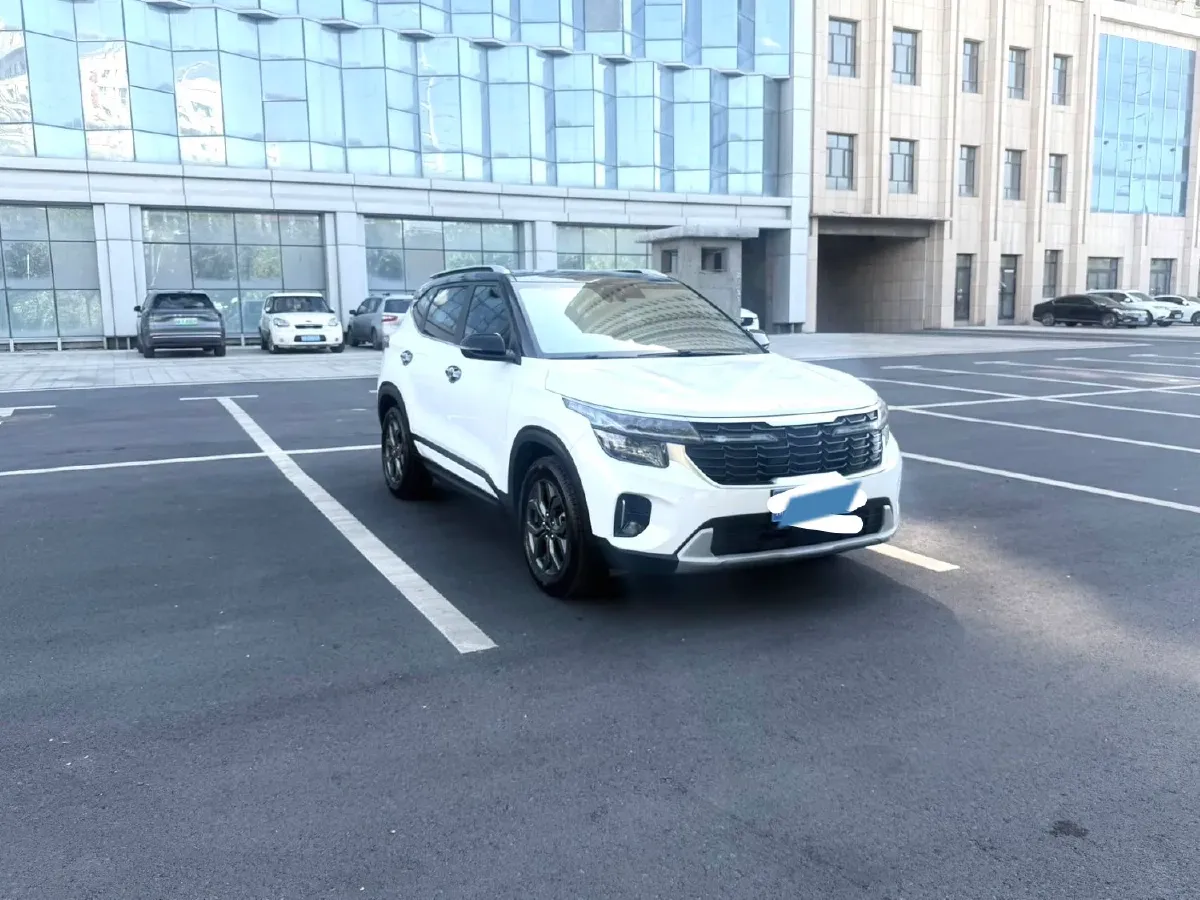 2023 Kia Seltos 1.5L 115HP L4 CVT,autocango,china used car exporter,china ev exporter,chinese used car exporter,chinese used ev exporter