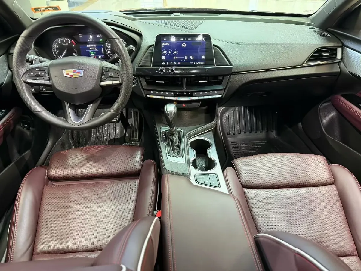 2021 Cadillac CT4 2.0T 237HP L4 8AT,autocango,china used car exporter,china ev exporter,chinese used car exporter,chinese used ev exporter