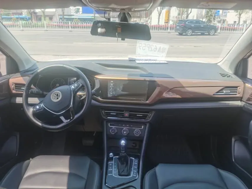 2021 Volkswagen Tharu 1.4T 150HP L4 7DCT,autocango,china used car exporter,china ev exporter,chinese used car exporter,chinese used ev exporter