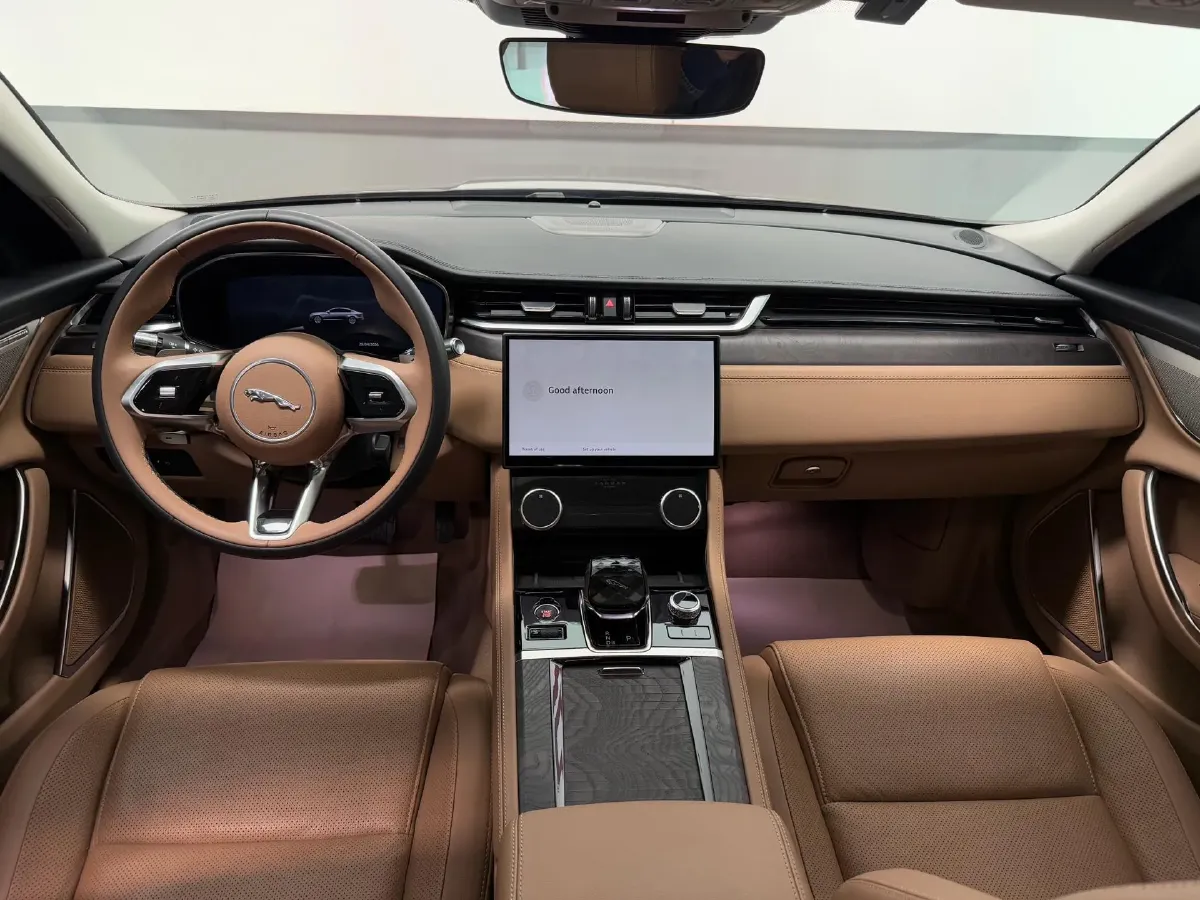 2021 Jaguar XFL 2.0T 250HP L4 8AT,autocango,china used car exporter,china ev exporter,chinese used car exporter,chinese used ev exporter