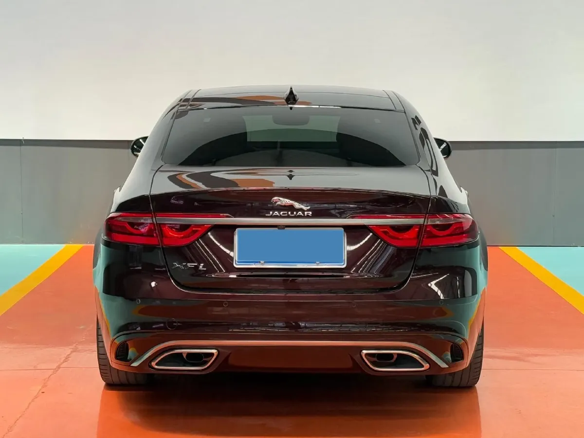 2021 Jaguar XFL 2.0T 250HP L4 8AT,autocango,china used car exporter,china ev exporter,chinese used car exporter,chinese used ev exporter