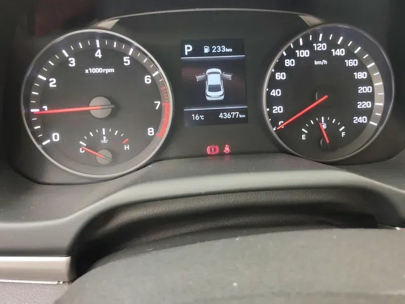 2020 Hyundai Elantra 1.5L 115HP L4 CVT,autocango,china used car exporter,china ev exporter,chinese used car exporter,chinese used ev exporter