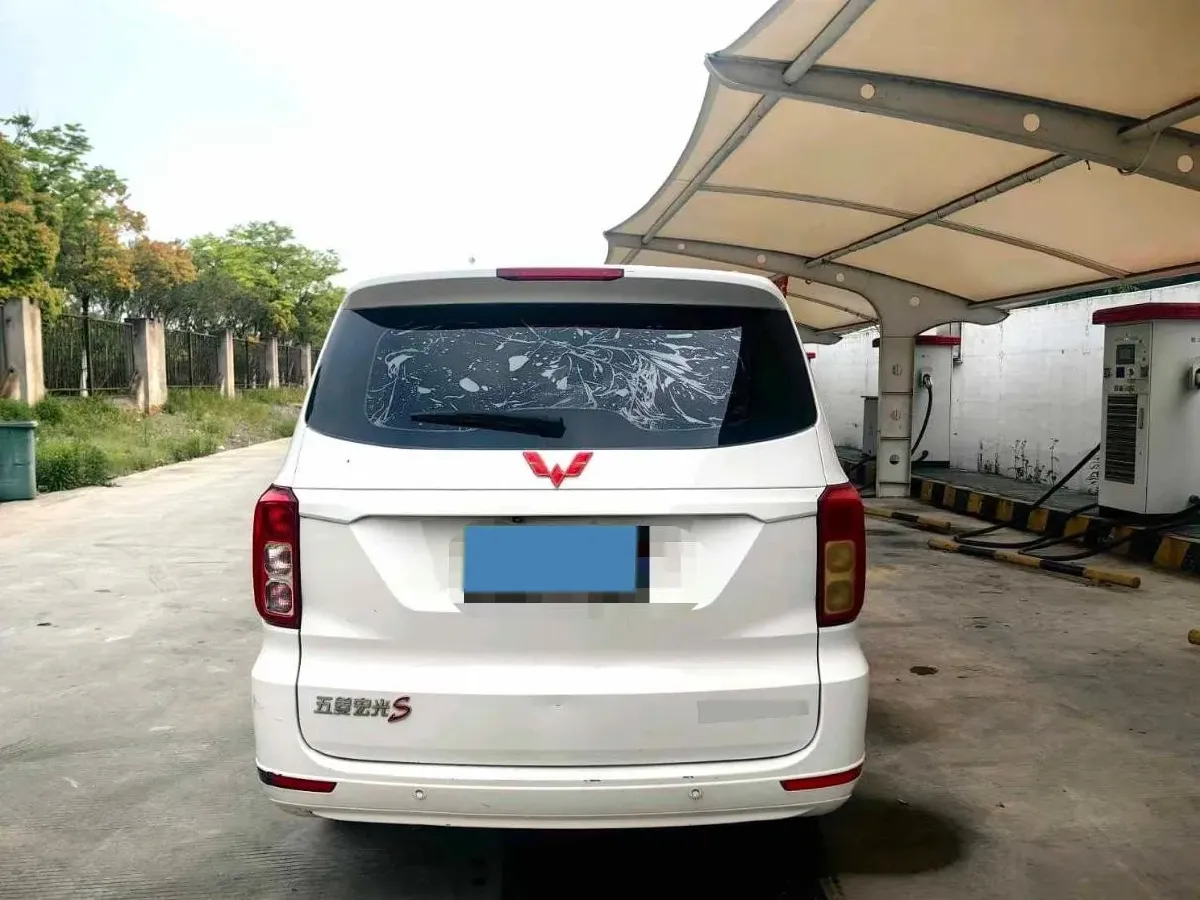 2018 WuLing HongGuang 1.5L 105HP L4 5MT,autocango,china used car exporter,china ev exporter,chinese used car exporter,chinese used ev exporter