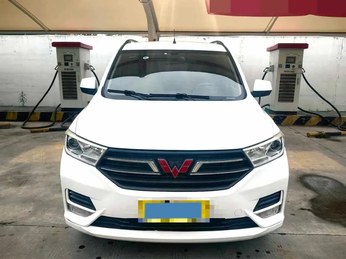 2018 WuLing HongGuang 1.5L 105HP L4 5MT,autocango,china used car exporter,china ev exporter,chinese used car exporter,chinese used ev exporter