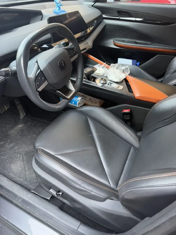 2022 ChangAn UNI-V 1.5T 188HP L4 7DCT,autocango,china used car exporter,china ev exporter,chinese used car exporter,chinese used ev exporter