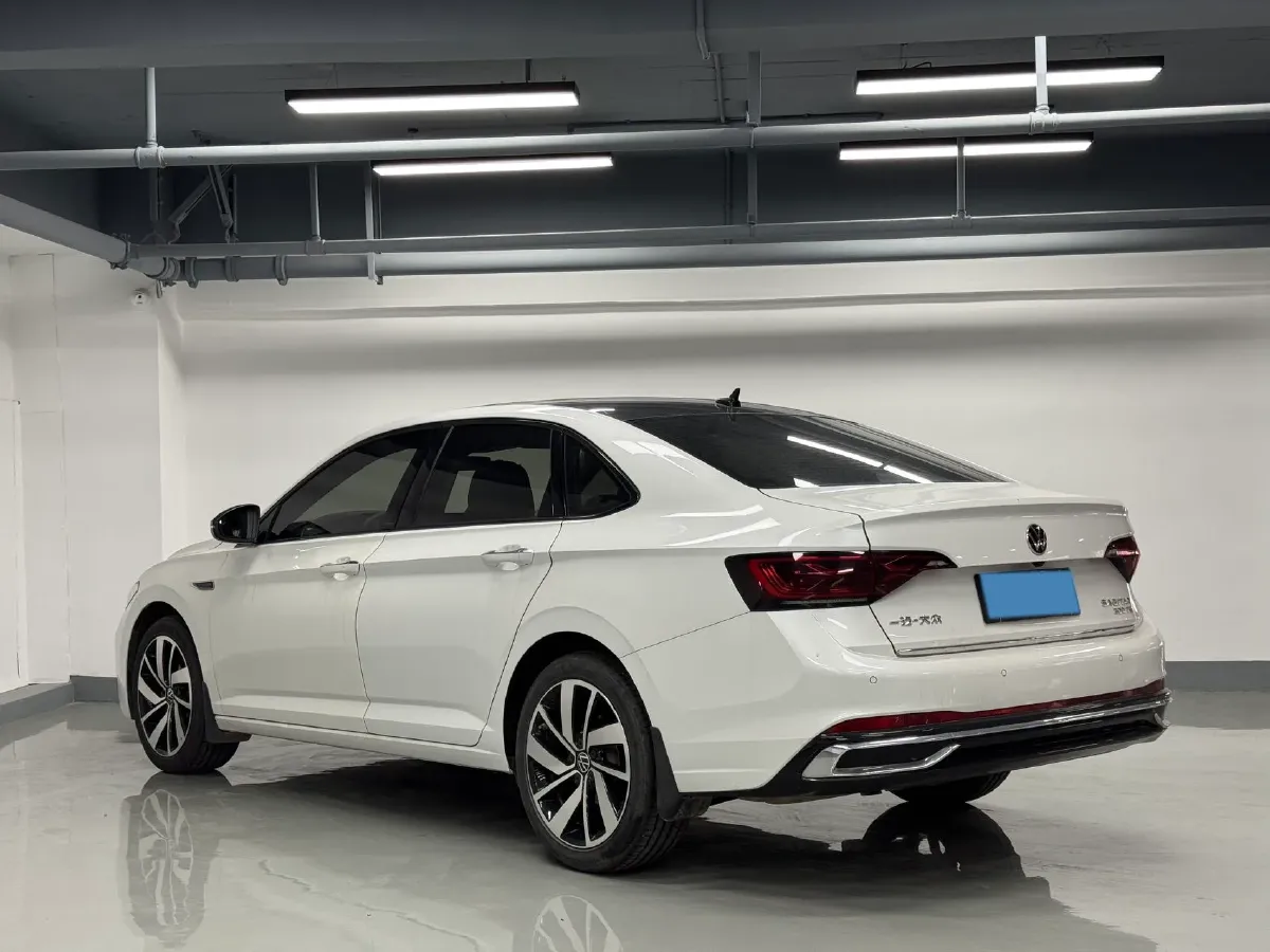 2023 Volkswagen Sagitar 1.5T 160HP L4 7DCT,autocango,china used car exporter,china ev exporter,chinese used car exporter,chinese used ev exporter