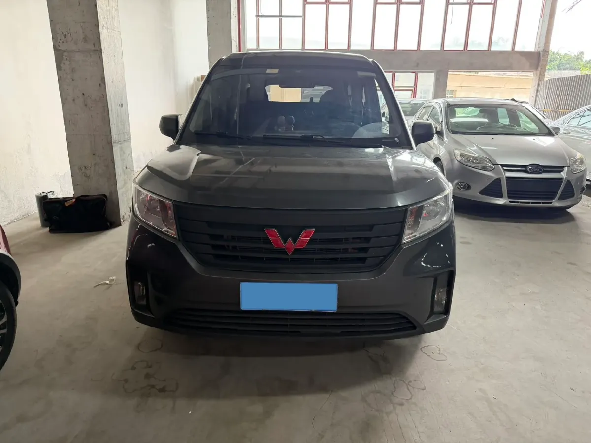 2021 WuLing ZhengChen 1.5T 147HP L4 6MT,autocango,china used car exporter,china ev exporter,chinese used car exporter,chinese used ev exporter