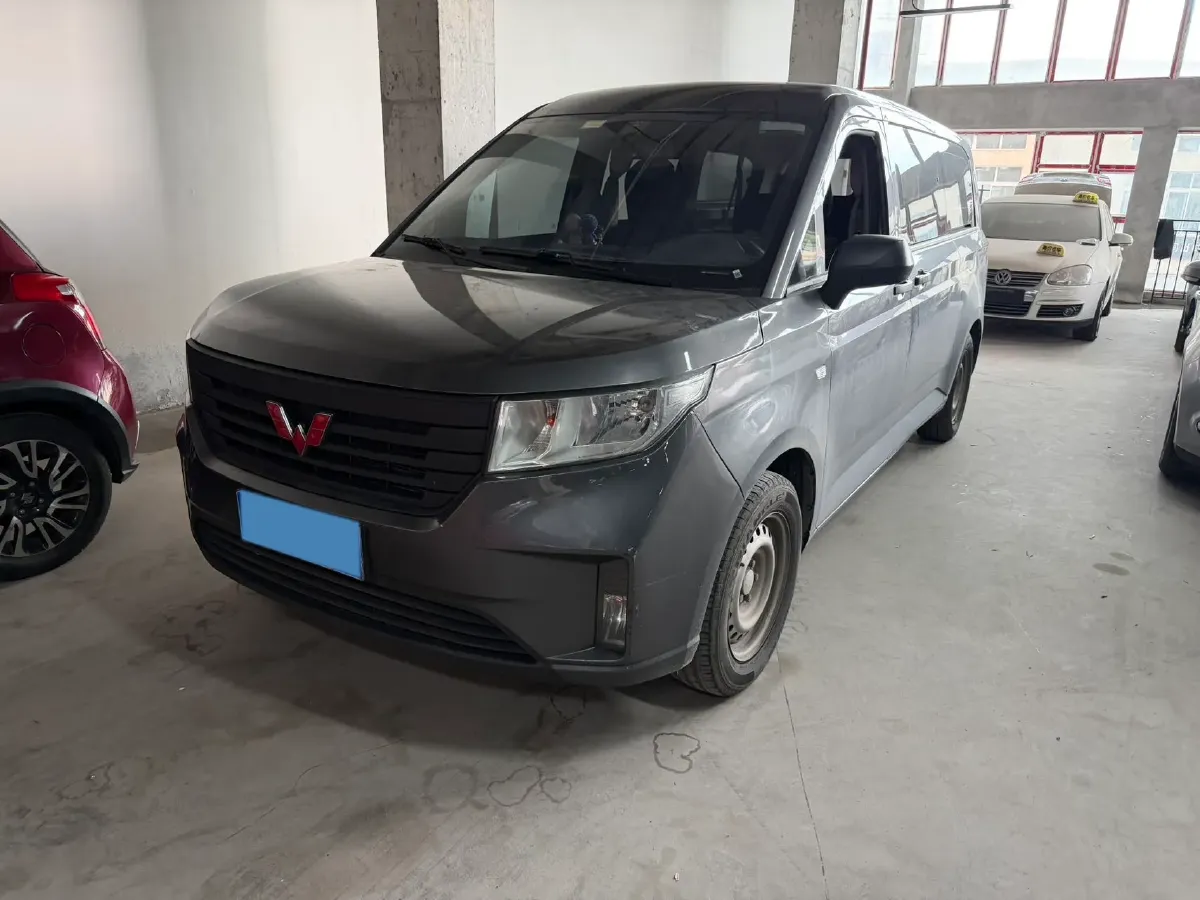 2021 WuLing ZhengChen 1.5T 147HP L4 6MT,autocango,china used car exporter,china ev exporter,chinese used car exporter,chinese used ev exporter