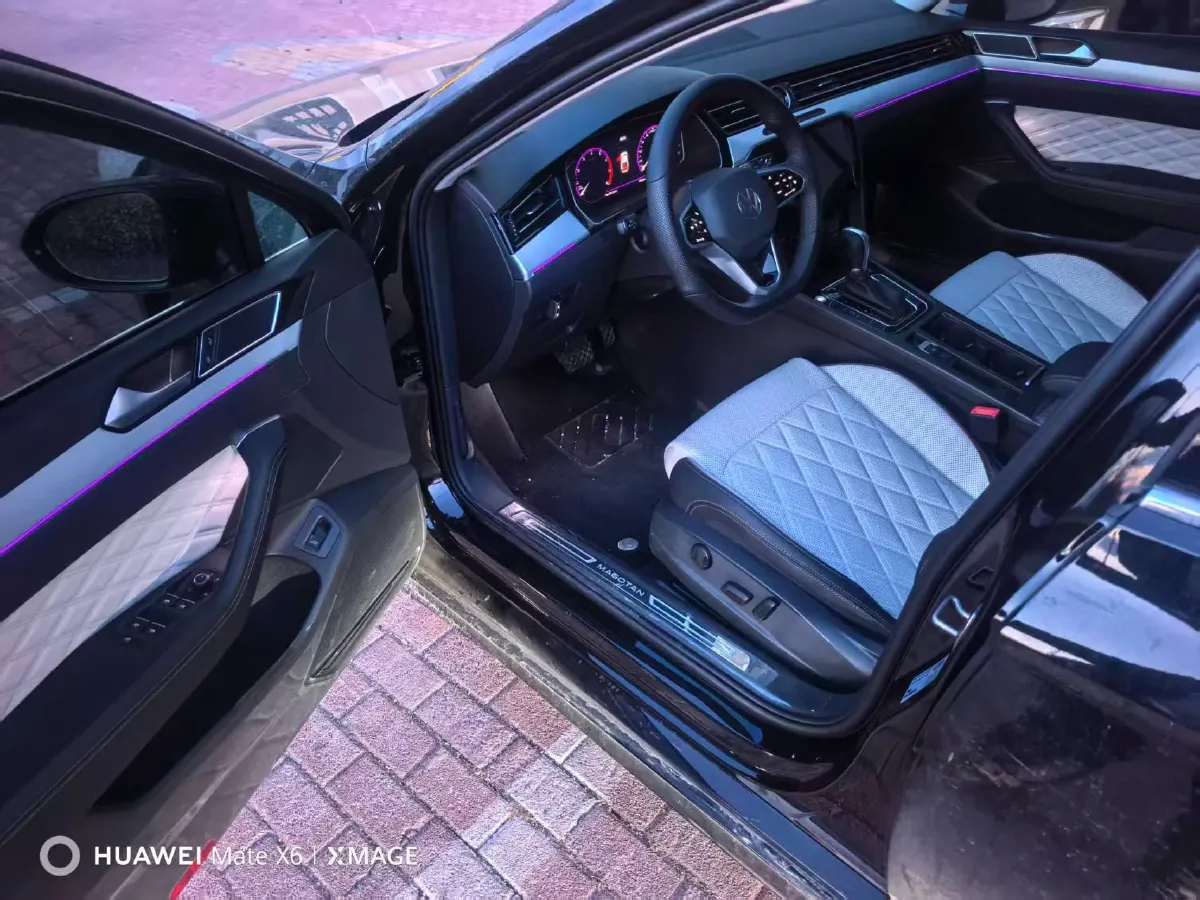 2025 Volkswagen Magotan 2.0T 186HP L4 7DCT,autocango,china used car exporter,china ev exporter,chinese used car exporter,chinese used ev exporter