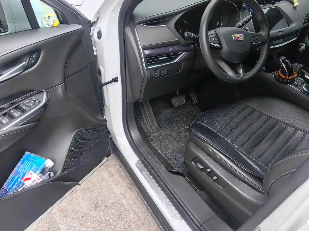 2021 Cadillac XT4 2.0T 237HP L4 9AT,autocango,china used car exporter,china ev exporter,chinese used car exporter,chinese used ev exporter