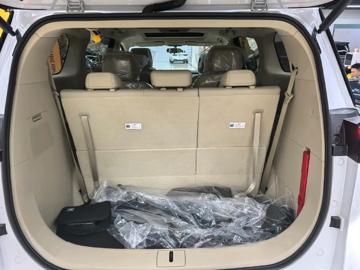 2025 Buick GL8 1.5T 180HP L4 2DHT PHEV,autocango,china used car exporter,china ev exporter,chinese used car exporter,chinese used ev exporter