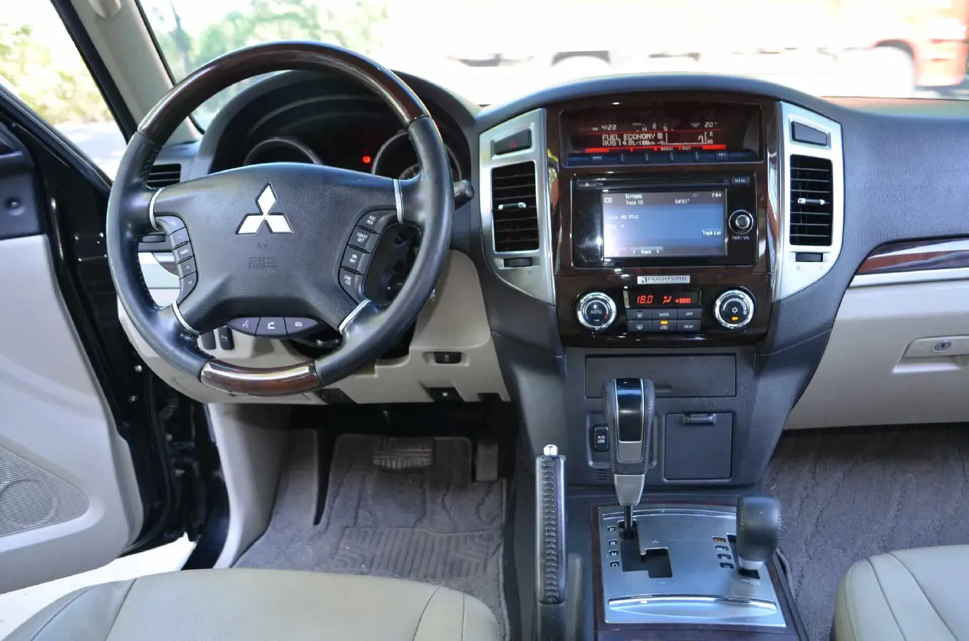 2017 YuTong T7 2.8T 143HP L4 6MT,autocango,china used car exporter,china ev exporter,chinese used car exporter,chinese used ev exporter