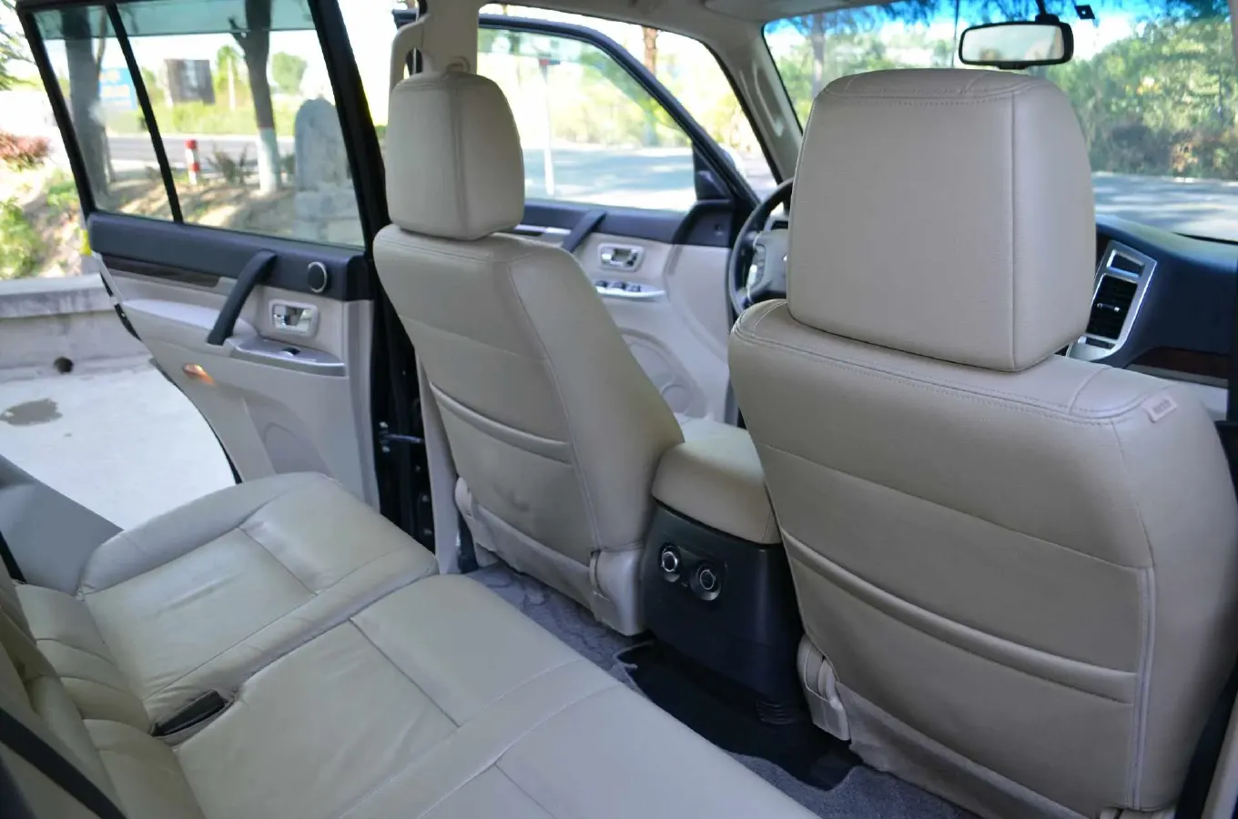 2017 YuTong T7 2.8T 143HP L4 6MT,autocango,china used car exporter,china ev exporter,chinese used car exporter,chinese used ev exporter