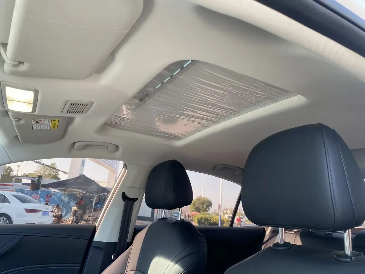 2023 Roewe i5 1.5L 129HP L4 CVT,autocango,china used car exporter,china ev exporter,chinese used car exporter,chinese used ev exporter