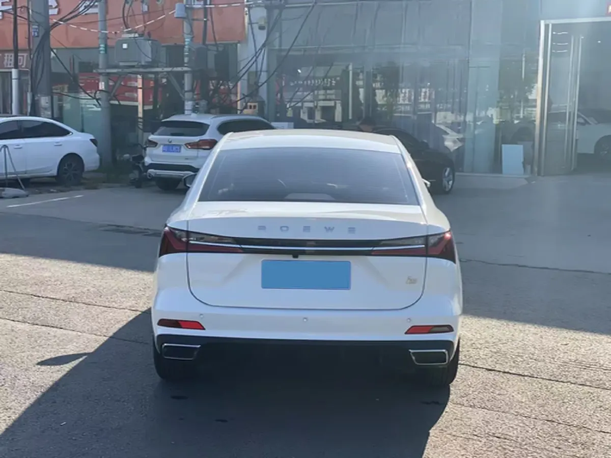 2023 Roewe i5 1.5L 129HP L4 CVT,autocango,china used car exporter,china ev exporter,chinese used car exporter,chinese used ev exporter