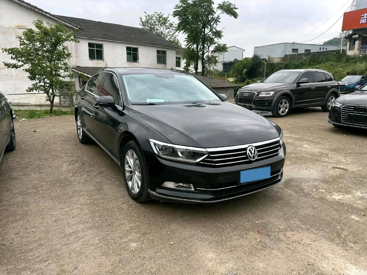 2019 Volkswagen Magotan 2.0T 186HP L4 7DCT,autocango,china used car exporter,china ev exporter,chinese used car exporter,chinese used ev exporter