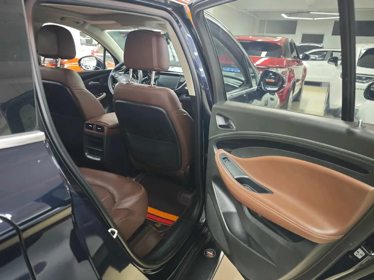 2020 Buick EnvisionPlus 1.5T 169HP L4 7DCT,autocango,china used car exporter,china ev exporter,chinese used car exporter,chinese used ev exporter