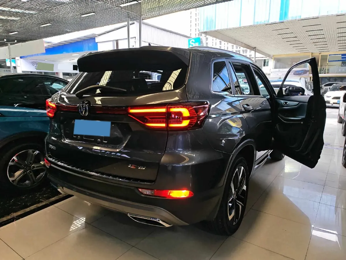 2024 ChangAn CS75 1.5T 188HP L4 7DCT,autocango,china used car exporter,china ev exporter,chinese used car exporter,chinese used ev exporter