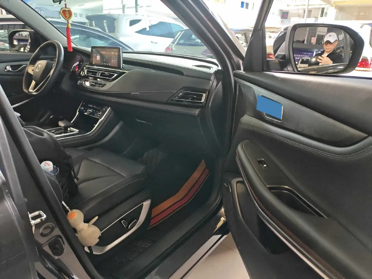 2024 ChangAn CS75 1.5T 188HP L4 7DCT,autocango,china used car exporter,china ev exporter,chinese used car exporter,chinese used ev exporter