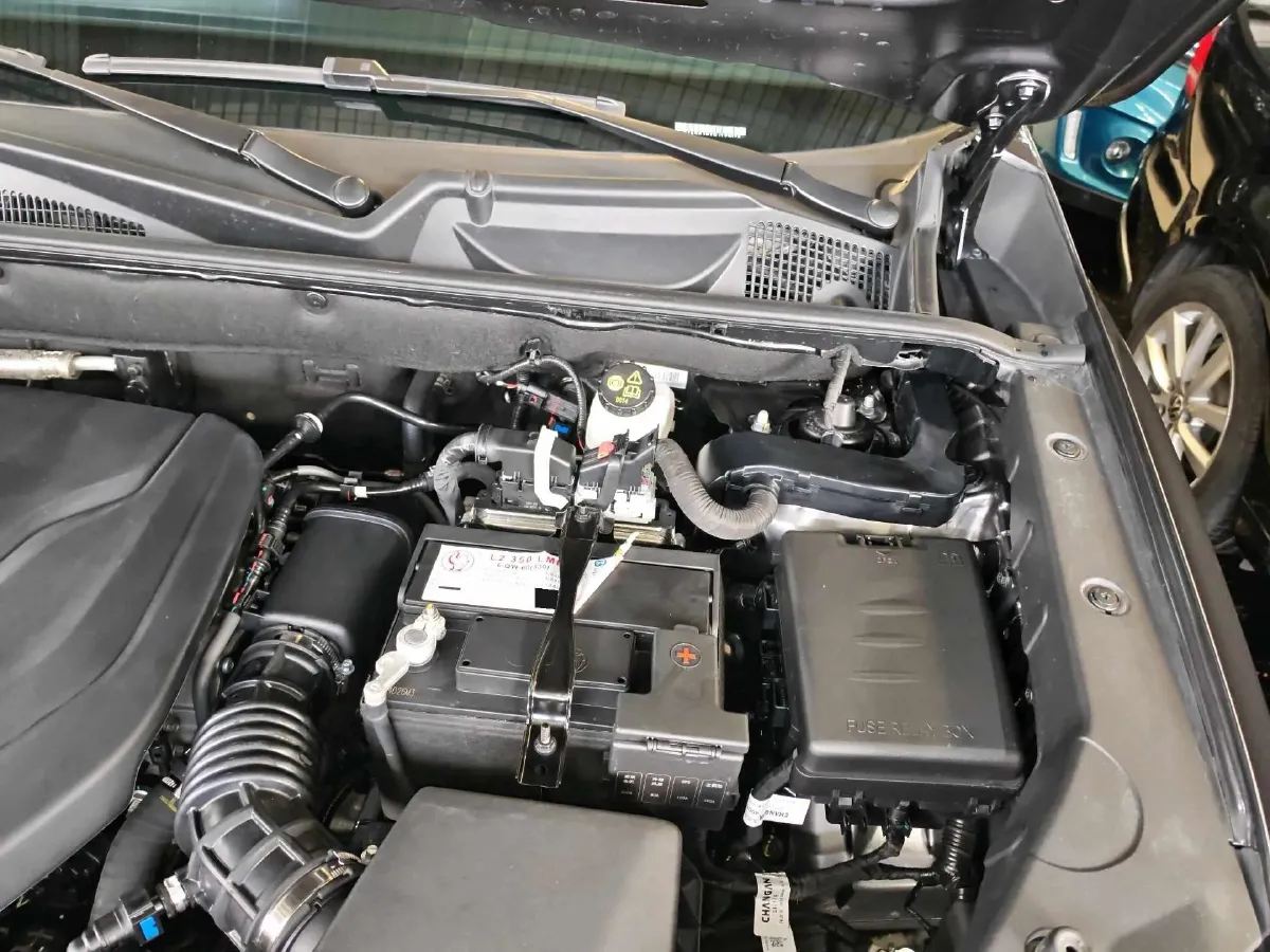 2024 ChangAn CS75 1.5T 188HP L4 7DCT,autocango,china used car exporter,china ev exporter,chinese used car exporter,chinese used ev exporter