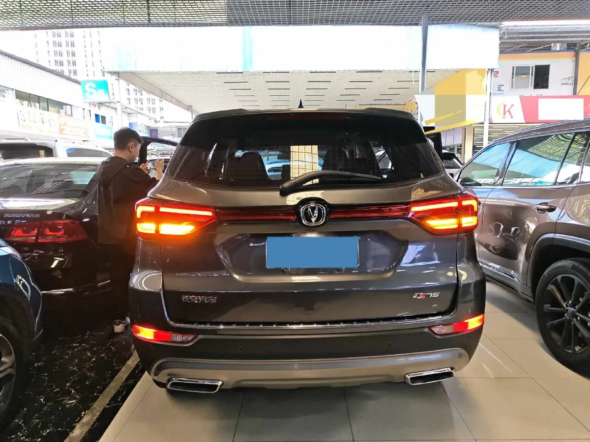 2024 ChangAn CS75 1.5T 188HP L4 7DCT,autocango,china used car exporter,china ev exporter,chinese used car exporter,chinese used ev exporter