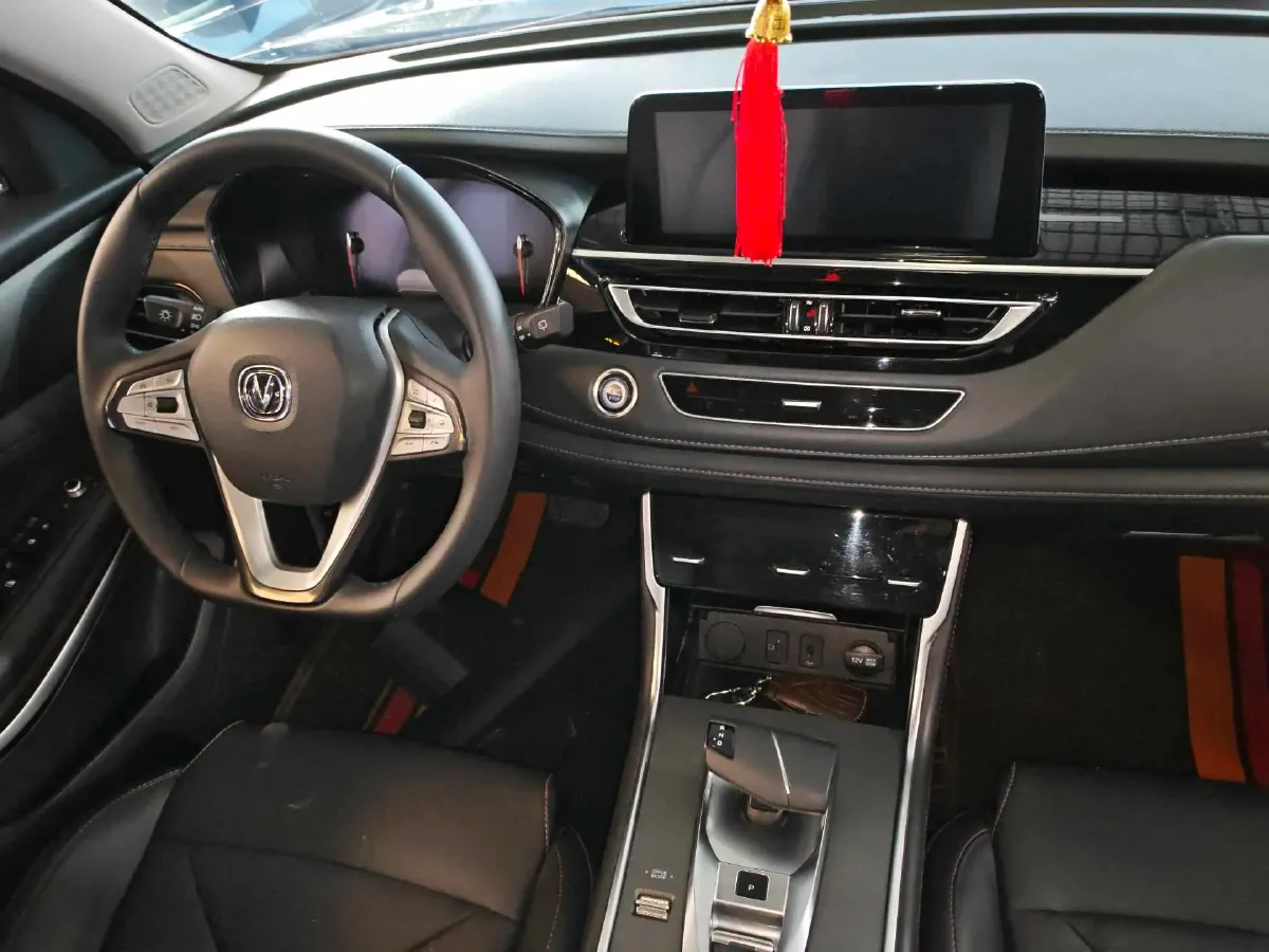 2024 ChangAn CS75 1.5T 188HP L4 7DCT,autocango,china used car exporter,china ev exporter,chinese used car exporter,chinese used ev exporter