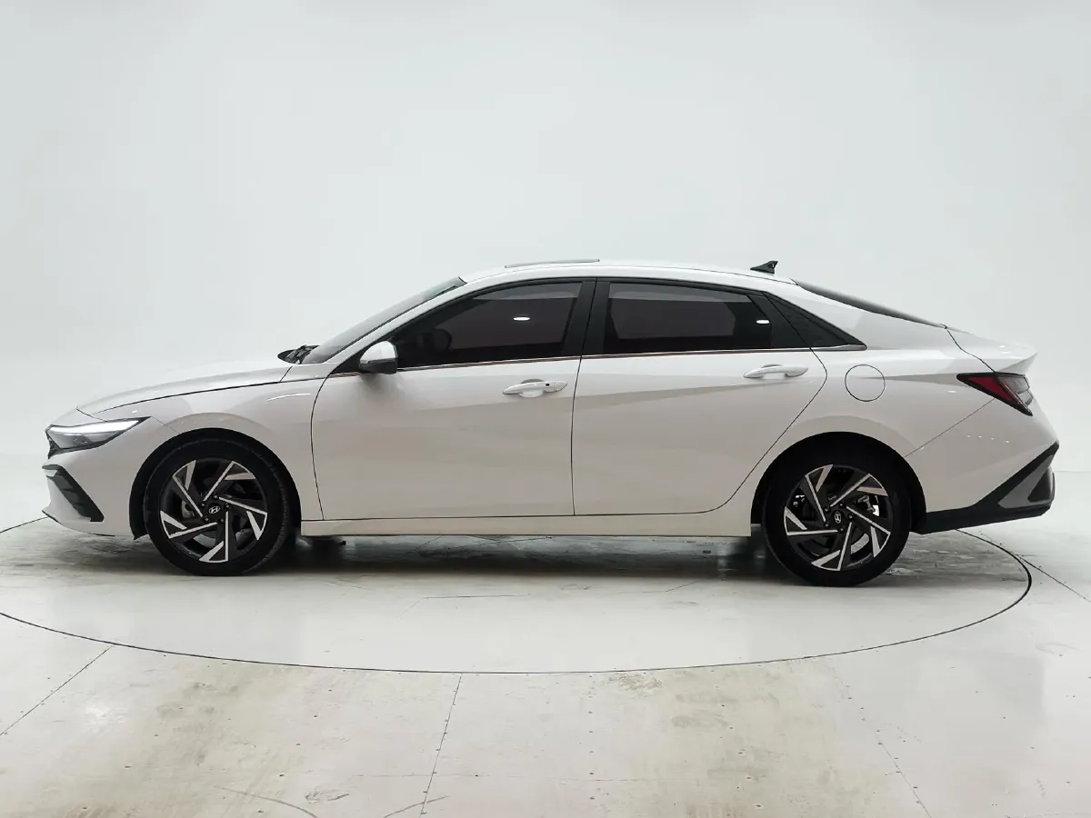 2023 Hyundai Elantra 1.5L 115HP L4 CVT,autocango,china used car exporter,china ev exporter,chinese used car exporter,chinese used ev exporter