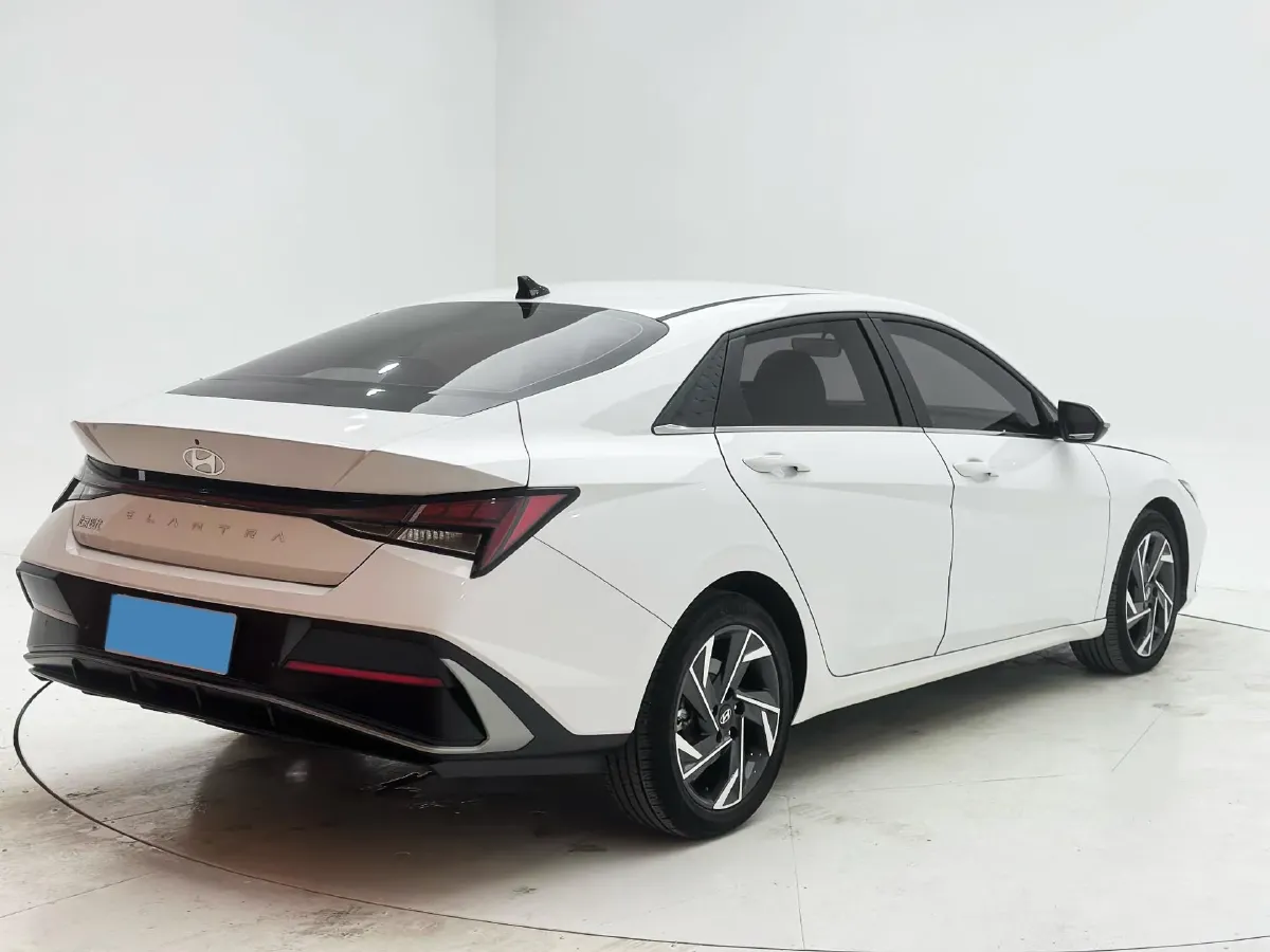 2023 Hyundai Elantra 1.5L 115HP L4 CVT,autocango,china used car exporter,china ev exporter,chinese used car exporter,chinese used ev exporter