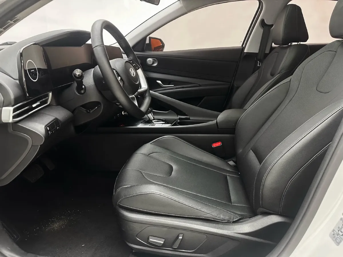 2023 Hyundai Elantra 1.5L 115HP L4 CVT,autocango,china used car exporter,china ev exporter,chinese used car exporter,chinese used ev exporter