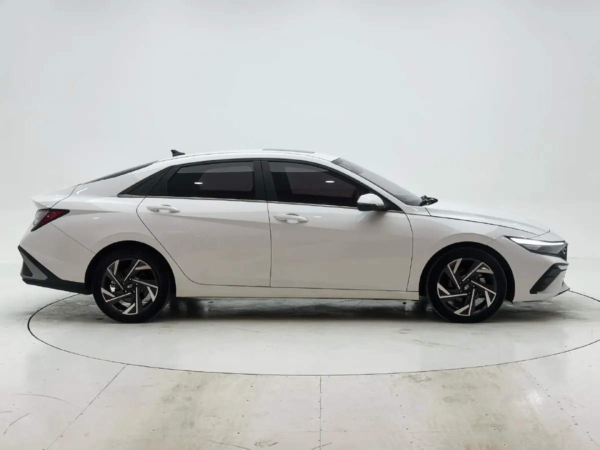 2023 Hyundai Elantra 1.5L 115HP L4 CVT,autocango,china used car exporter,china ev exporter,chinese used car exporter,chinese used ev exporter