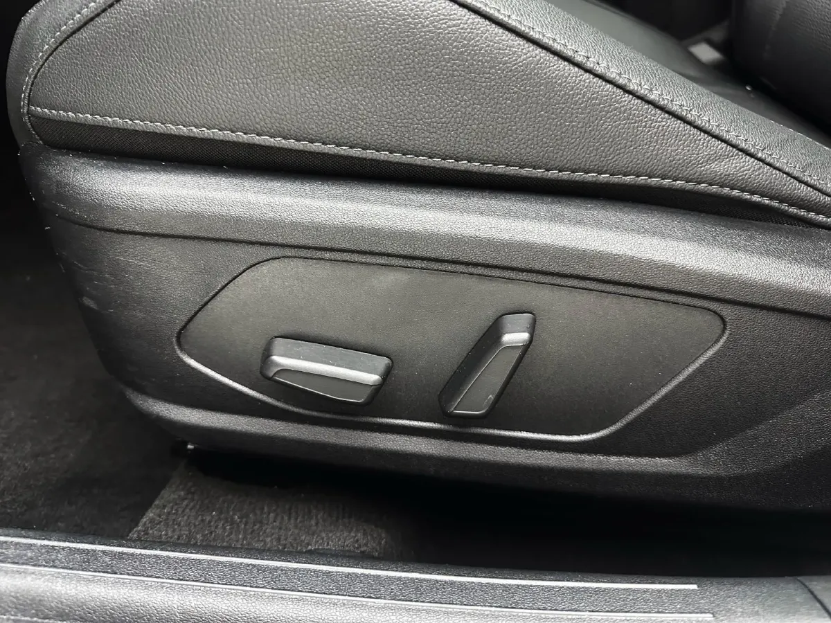 2023 Hyundai Elantra 1.5L 115HP L4 CVT,autocango,china used car exporter,china ev exporter,chinese used car exporter,chinese used ev exporter