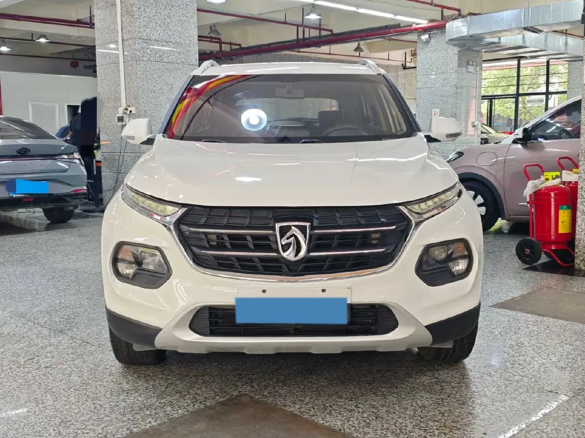 2017 BaoJun 510 1.5L 112HP L4 6MT,autocango,china used car exporter,china ev exporter,chinese used car exporter,chinese used ev exporter