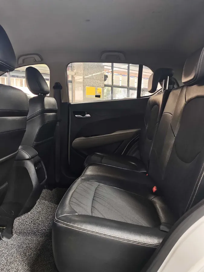 2017 BaoJun 510 1.5L 112HP L4 6MT,autocango,china used car exporter,china ev exporter,chinese used car exporter,chinese used ev exporter