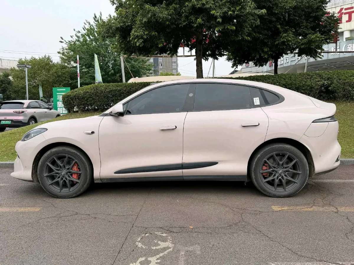 2025 IM LS6 BEV 75KWH,autocango,china used car exporter,china ev exporter,chinese used car exporter,chinese used ev exporter