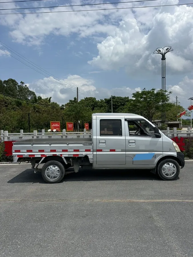 2018 WuLing RongGuang New Truck 1.5L 107HP L4 5MT,autocango,china used car exporter,china ev exporter,chinese used car exporter,chinese used ev exporter