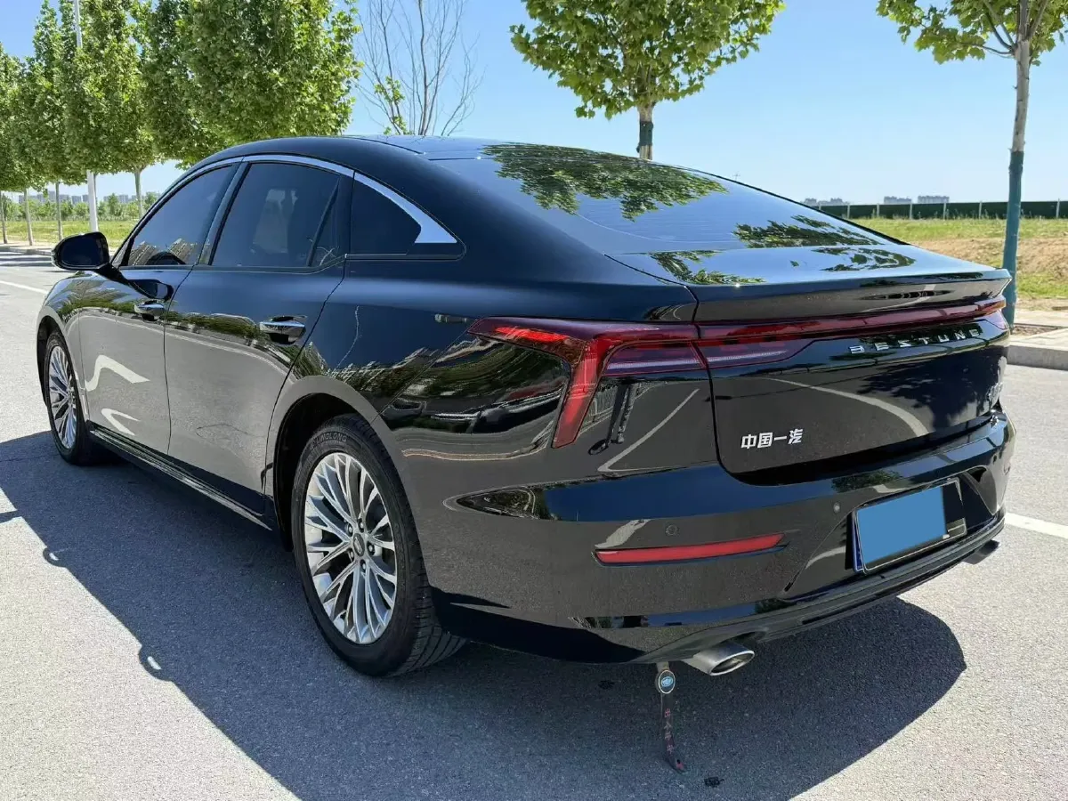 2022 Bestune B70 1.5T 169HP L4 7DCT,autocango,china used car exporter,china ev exporter,chinese used car exporter,chinese used ev exporter