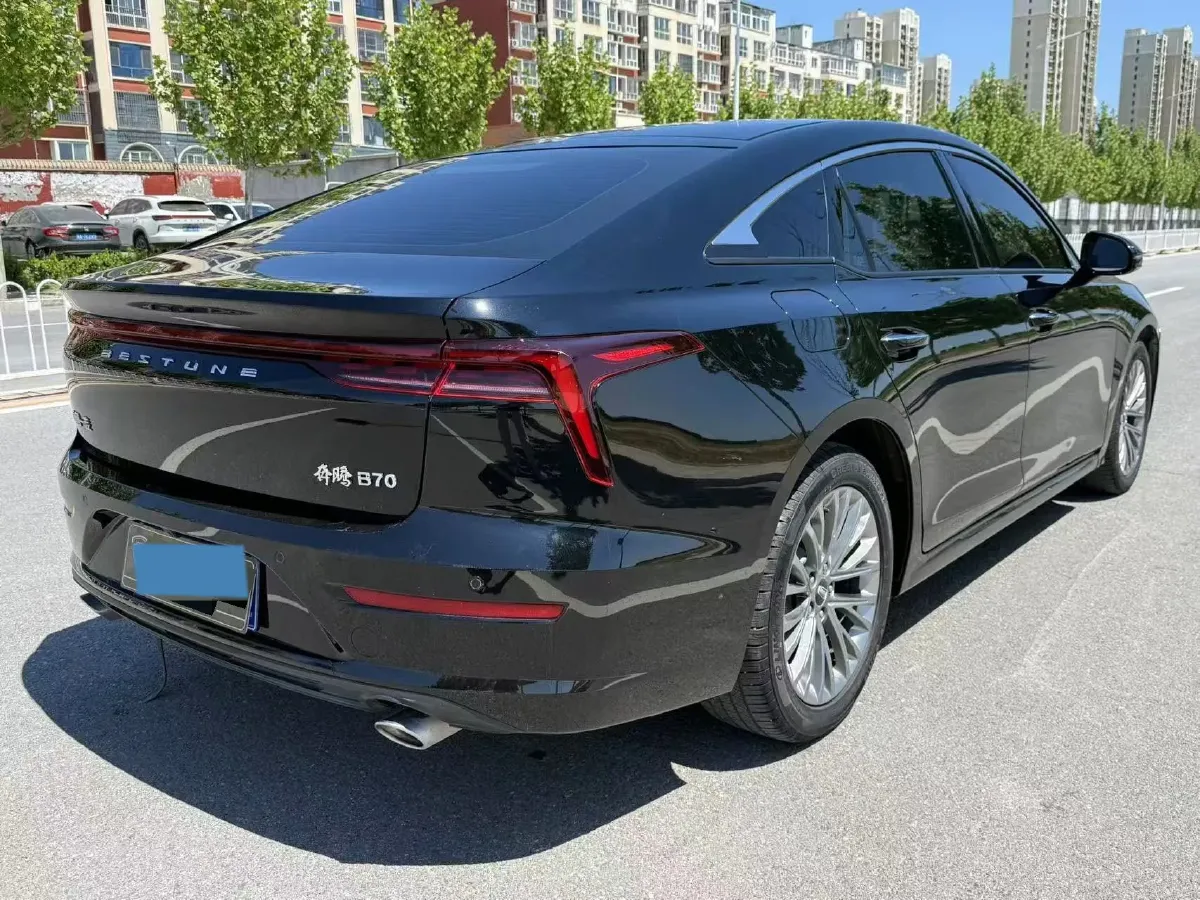 2022 Bestune B70 1.5T 169HP L4 7DCT,autocango,china used car exporter,china ev exporter,chinese used car exporter,chinese used ev exporter