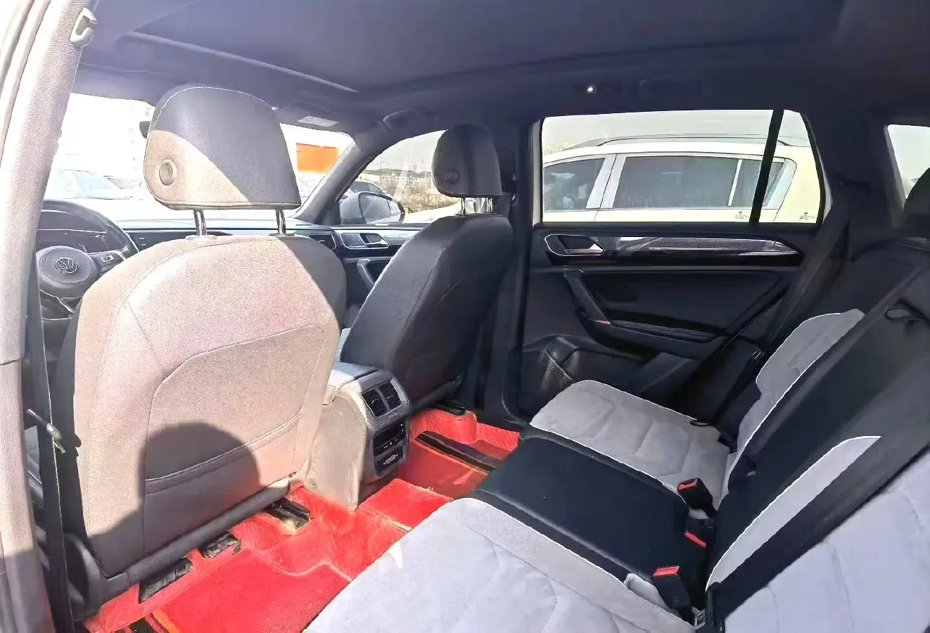 2020 Volkswagen Tayron 2.0T 220HP L4 7DCT,autocango,china used car exporter,china ev exporter,chinese used car exporter,chinese used ev exporter