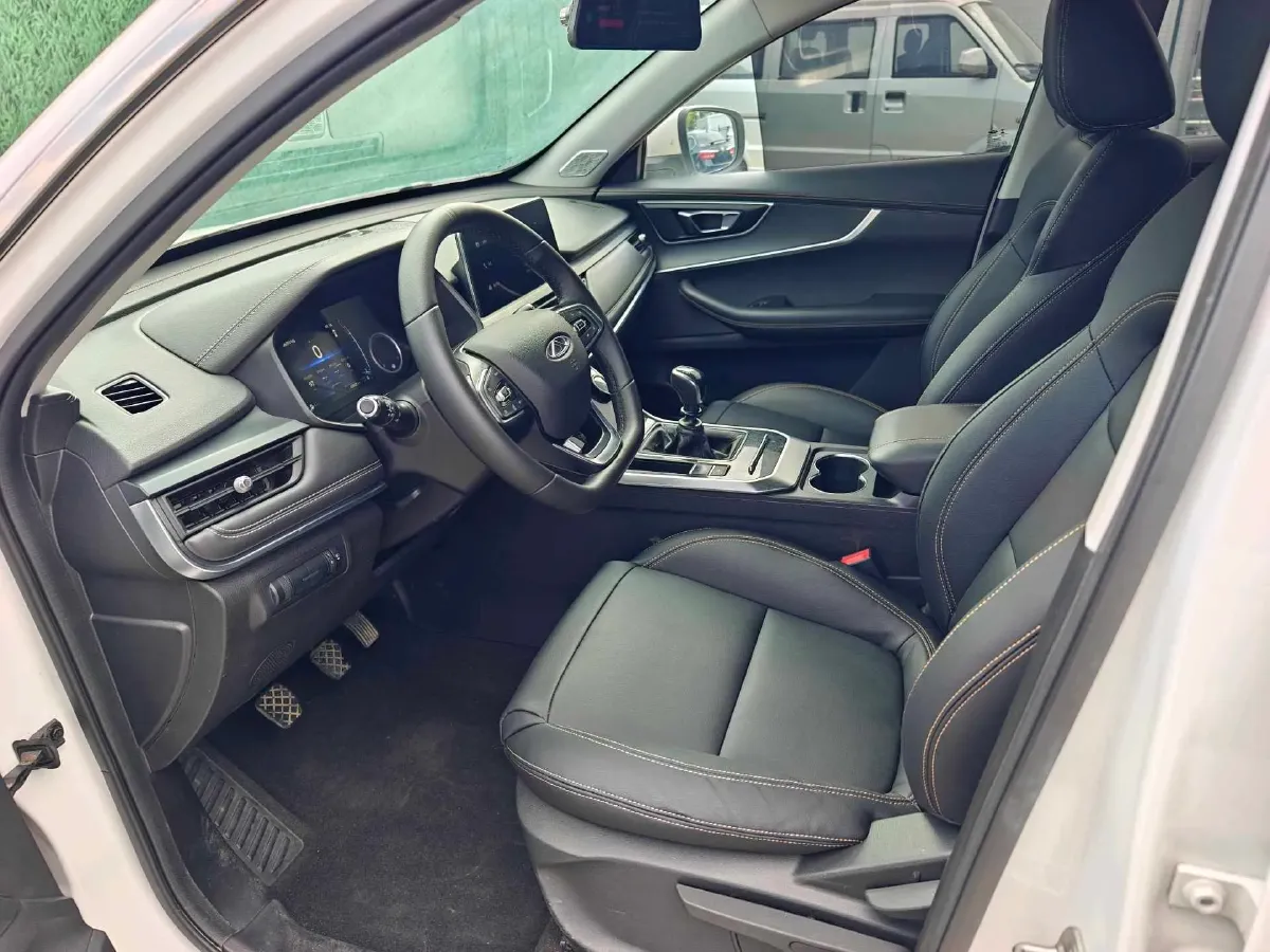 2019 Chery Tiggo 8 1.5T 156HP L4 6MT,autocango,china used car exporter,china ev exporter,chinese used car exporter,chinese used ev exporter