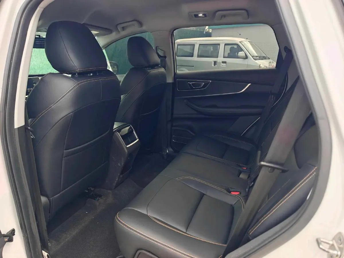 2019 Chery Tiggo 8 1.5T 156HP L4 6MT,autocango,china used car exporter,china ev exporter,chinese used car exporter,chinese used ev exporter