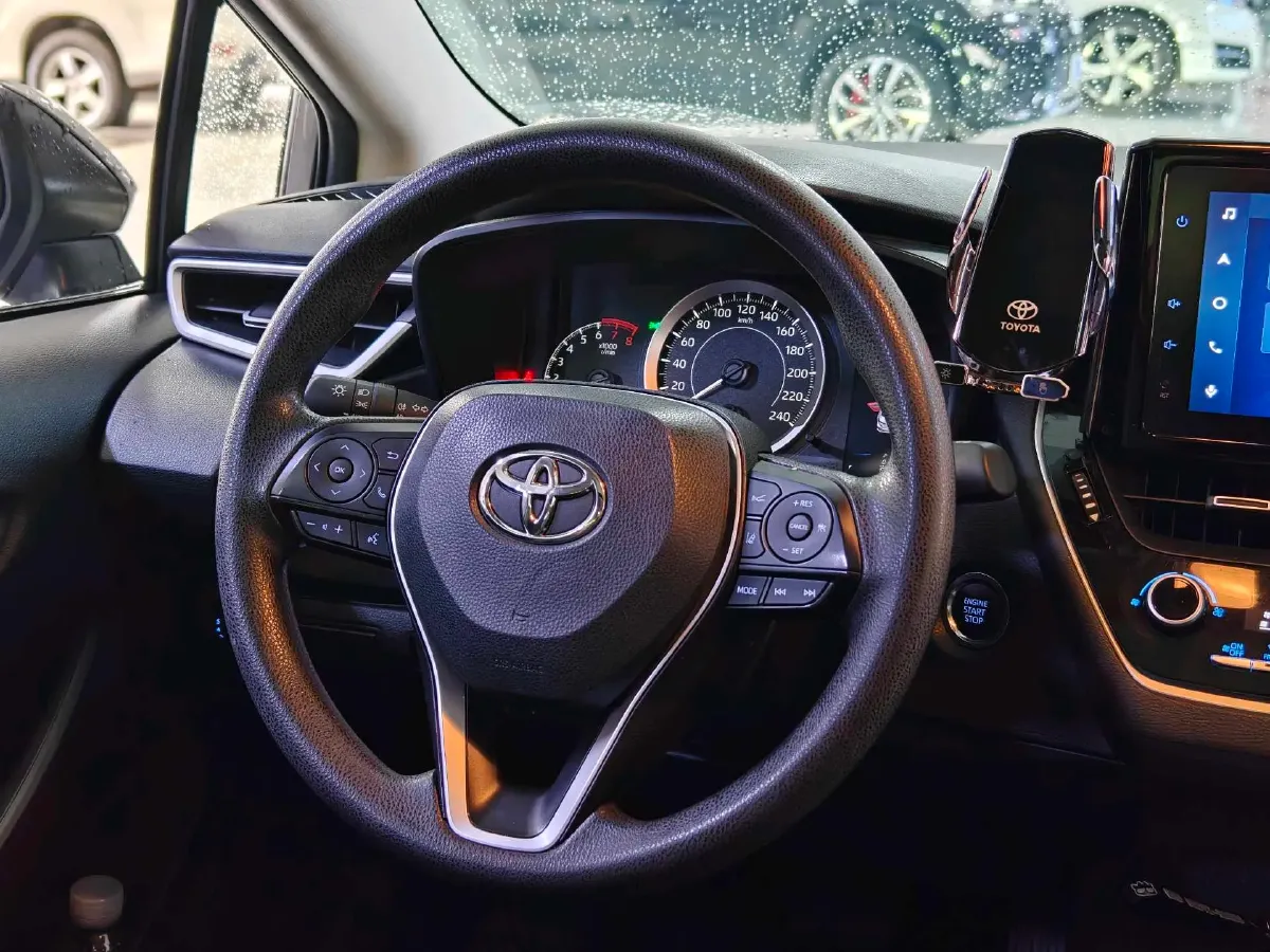 2021 Toyota Corolla 1.2T 116HP L4 CVT,autocango,china used car exporter,china ev exporter,chinese used car exporter,chinese used ev exporter