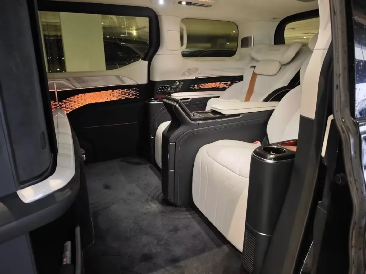 2024 Zeekr 009 BEV 108KWH,autocango,china used car exporter,china ev exporter,chinese used car exporter,chinese used ev exporter