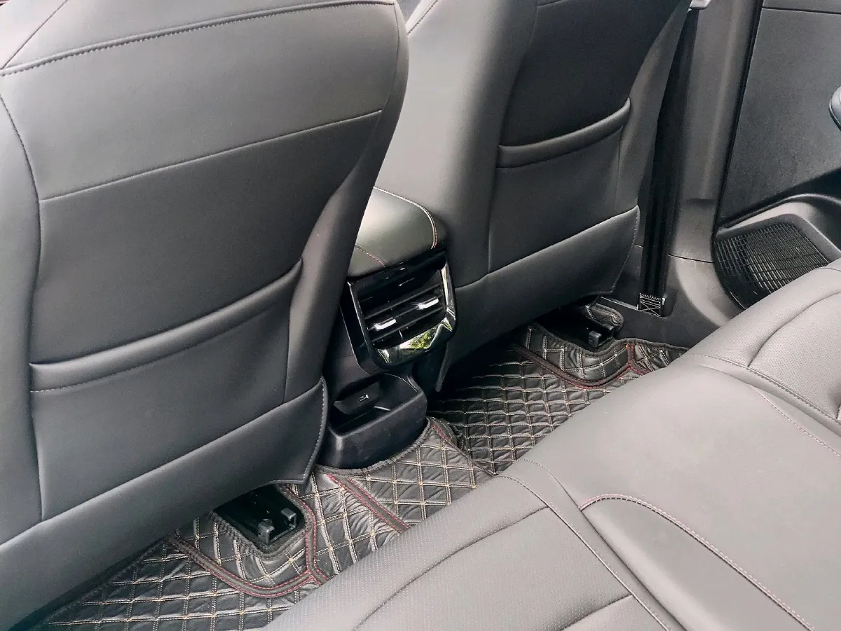 2023 Roewe i5 1.5L 129HP L4 CVT,autocango,china used car exporter,china ev exporter,chinese used car exporter,chinese used ev exporter