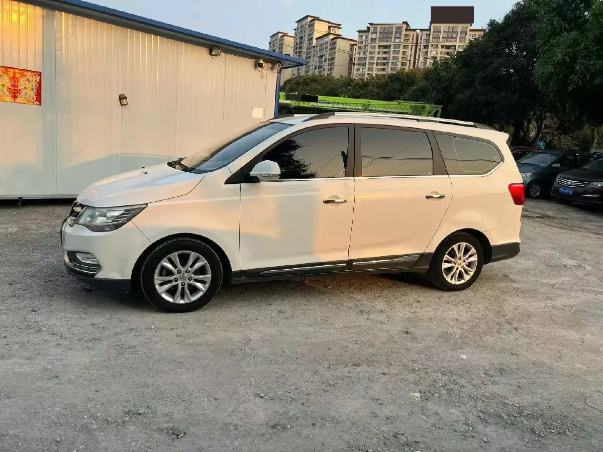 2016 BaoJun 730 1.5L 112HP L4 5MT,autocango,china used car exporter,china ev exporter,chinese used car exporter,chinese used ev exporter