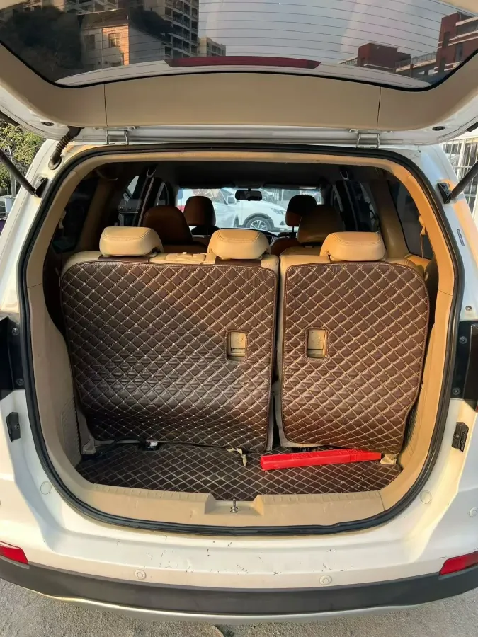 2016 BaoJun 730 1.5L 112HP L4 5MT,autocango,china used car exporter,china ev exporter,chinese used car exporter,chinese used ev exporter