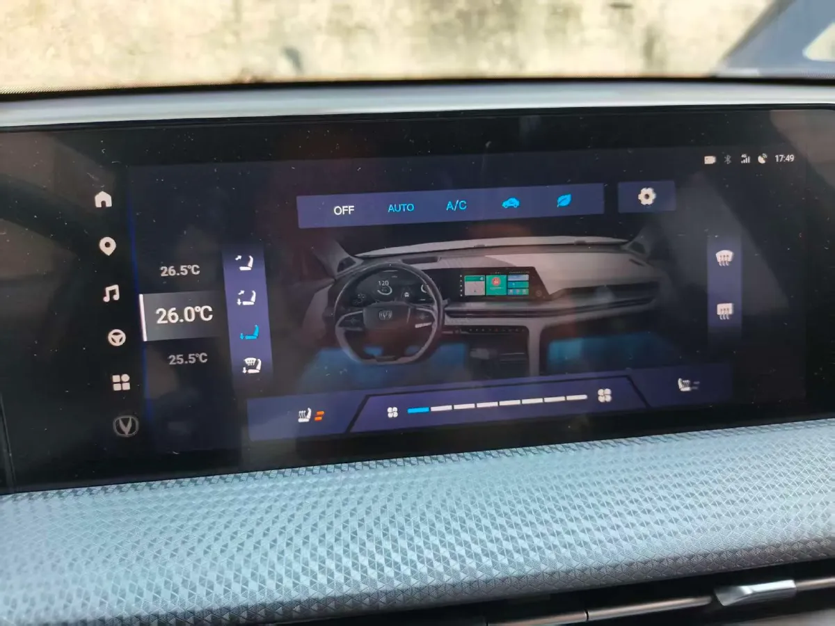 2022 ChangAn CS75 Plus 1.5T 178HP L4 6AT,autocango,china used car exporter,china ev exporter,chinese used car exporter,chinese used ev exporter