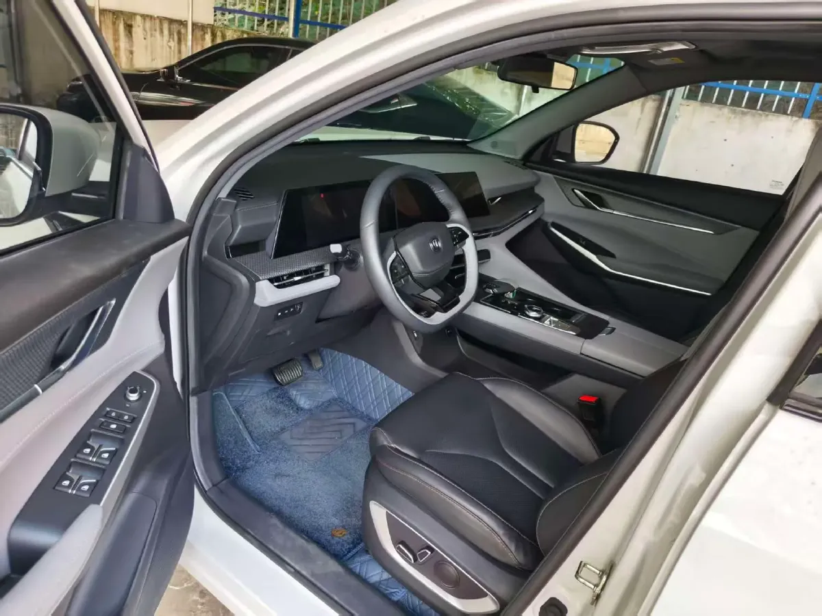 2022 ChangAn CS75 Plus 1.5T 178HP L4 6AT,autocango,china used car exporter,china ev exporter,chinese used car exporter,chinese used ev exporter