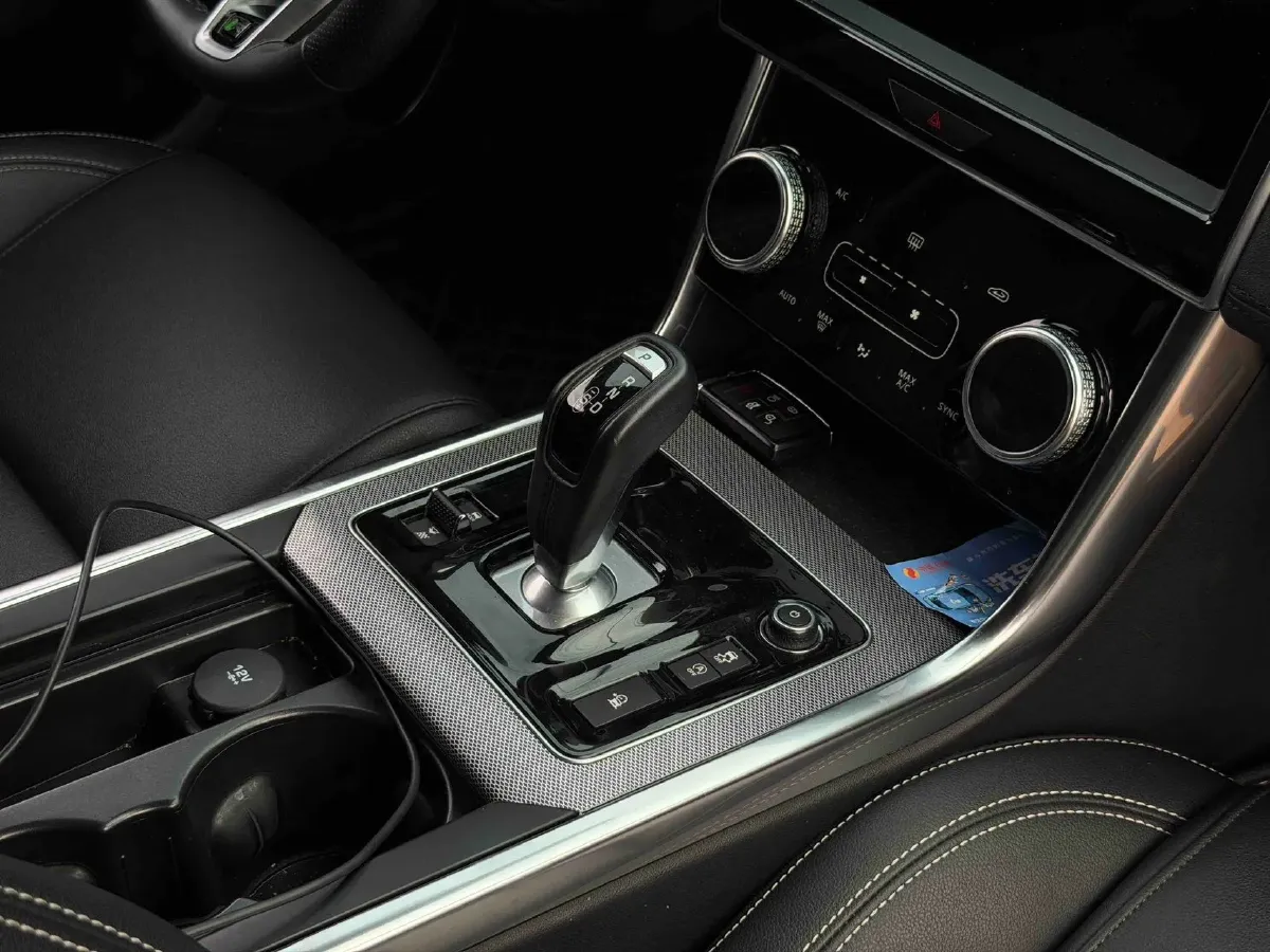 2020 Jaguar XEL 2.0T 200HP L4 8AT,autocango,china used car exporter,china ev exporter,chinese used car exporter,chinese used ev exporter