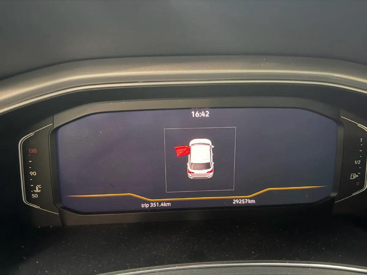 2022 Volkswagen T-Roc 1.4T 150HP L4 7DCT,autocango,china used car exporter,china ev exporter,chinese used car exporter,chinese used ev exporter